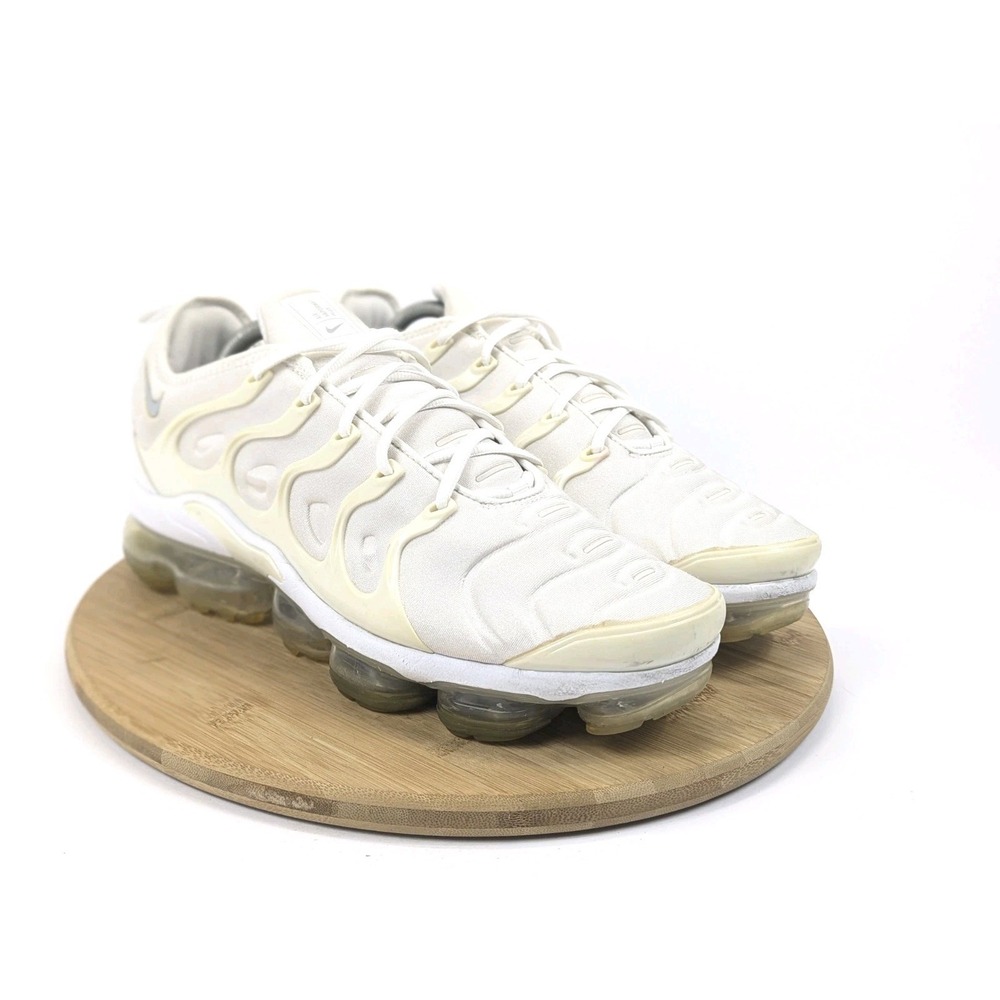 Nike Air Vapormax Plus Mens 11 Shoes Cream White Running Sneakers Athletic‎